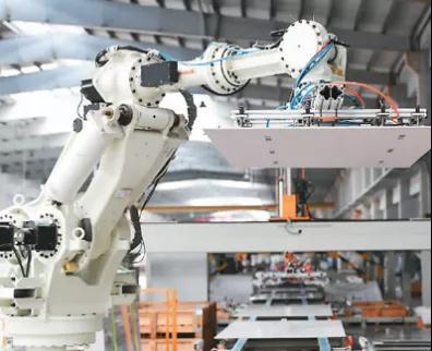 制造業駛入創新“高速路” 高端化、智能化、綠色化的發展趨勢